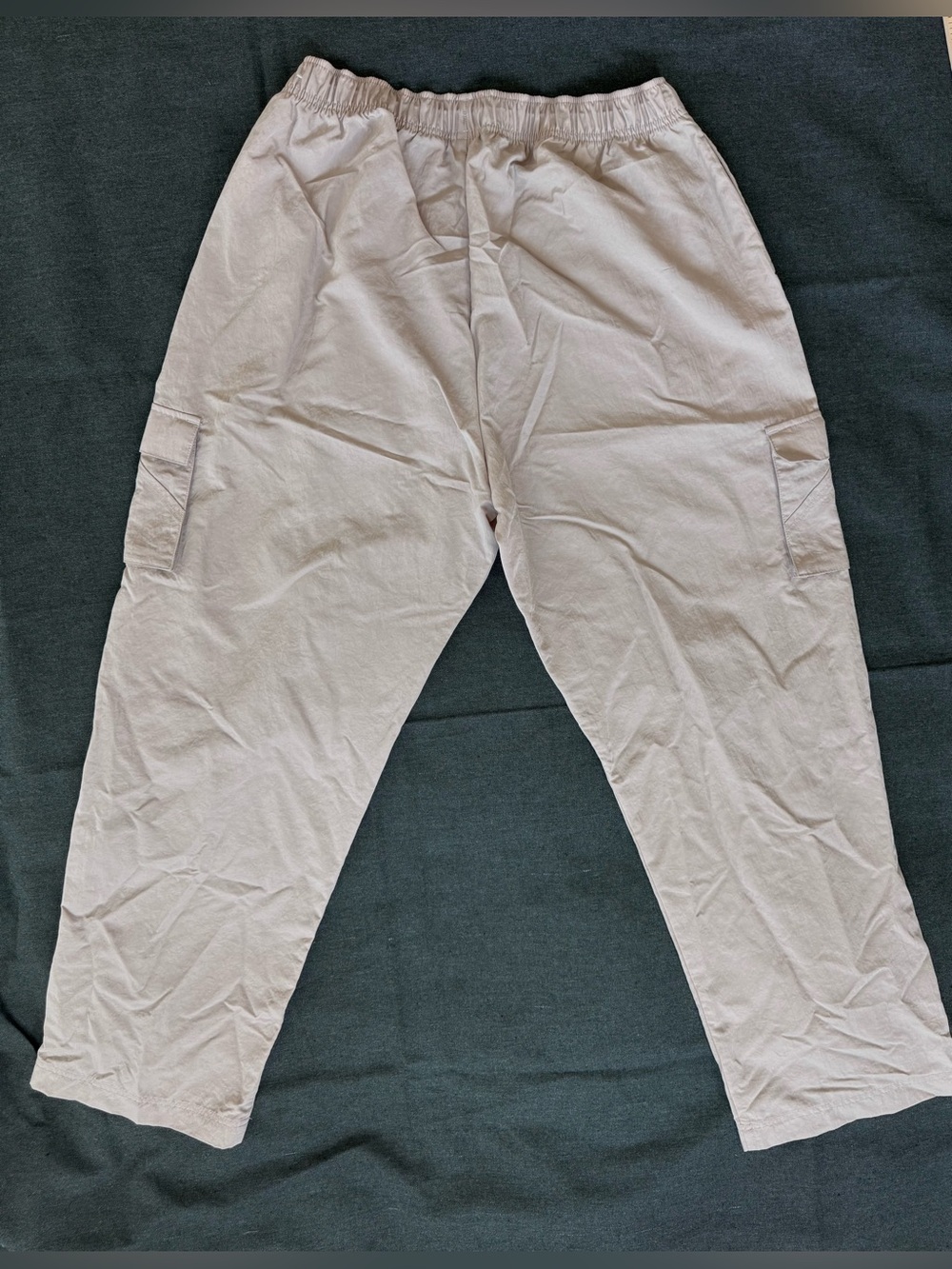 Nike Sportswear Essential Women's Woven Cargo Pants Taupe Size Medium Relaxed - Picture 7 of 10